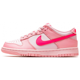 Nike SB Dunk Low Triple Pink